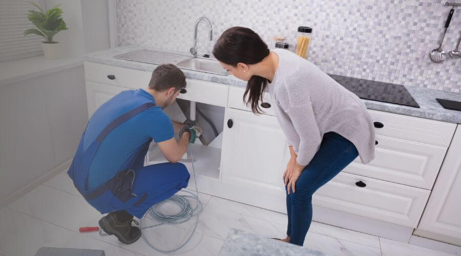 Expert burst pipe repair services in Sherman, IL